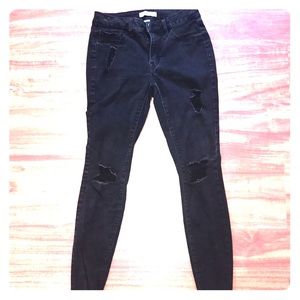Distressed Black Skinny Jeans